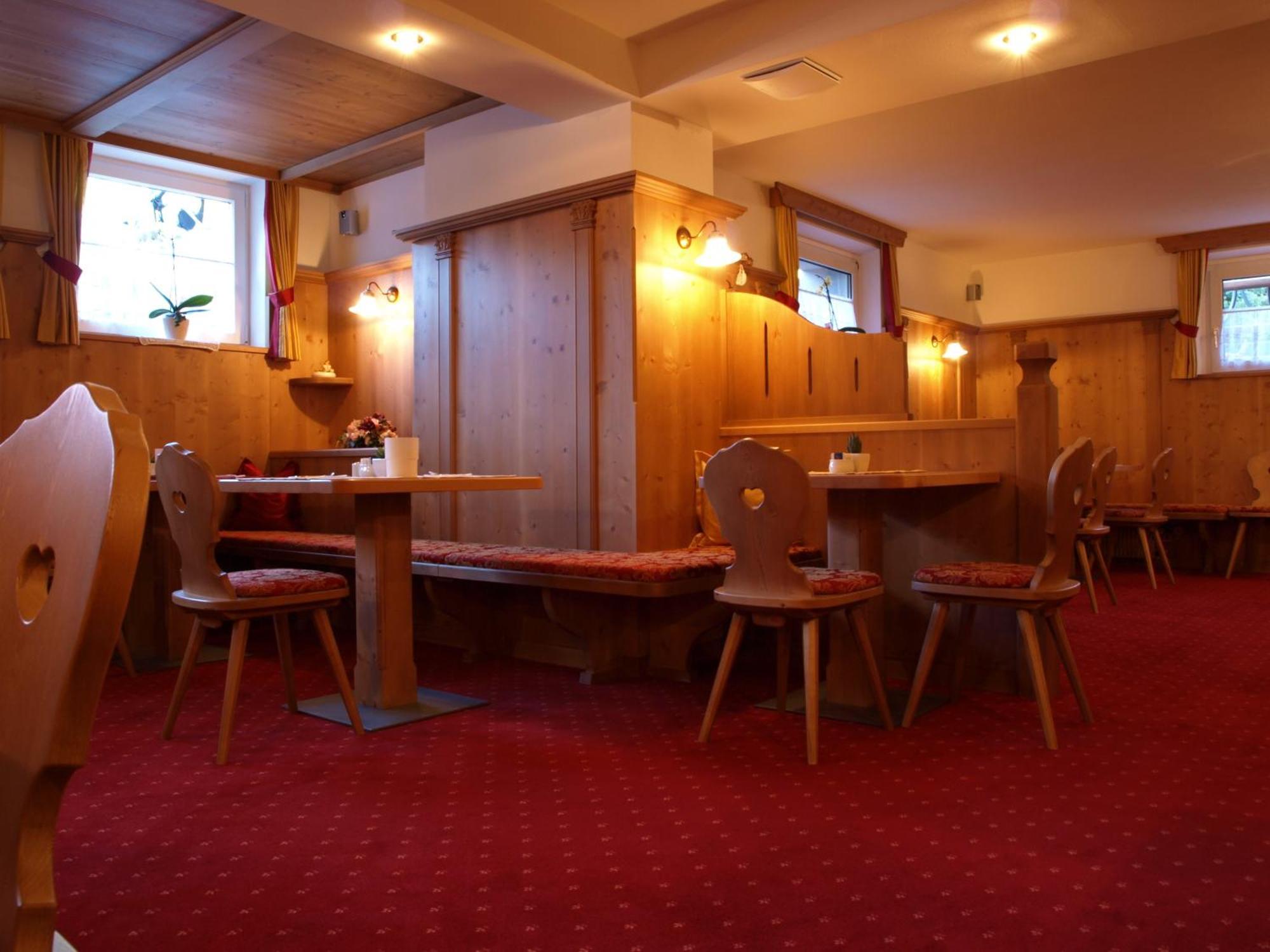 Bed and Breakfast Garni Flurida Сельва-ди-Валь-Гардена Экстерьер фото
