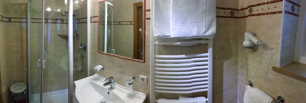 Bed and Breakfast Garni Flurida Сельва-ди-Валь-Гардена Экстерьер фото